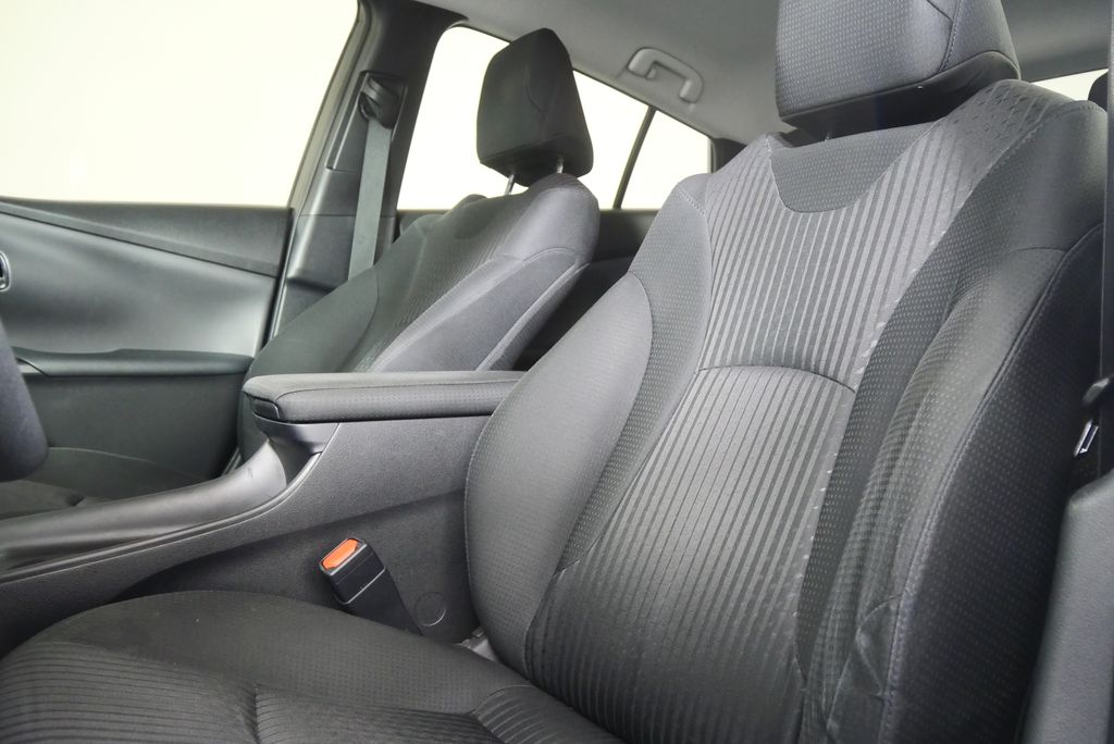 Thumbnail: 2017 Toyota Prius - 10