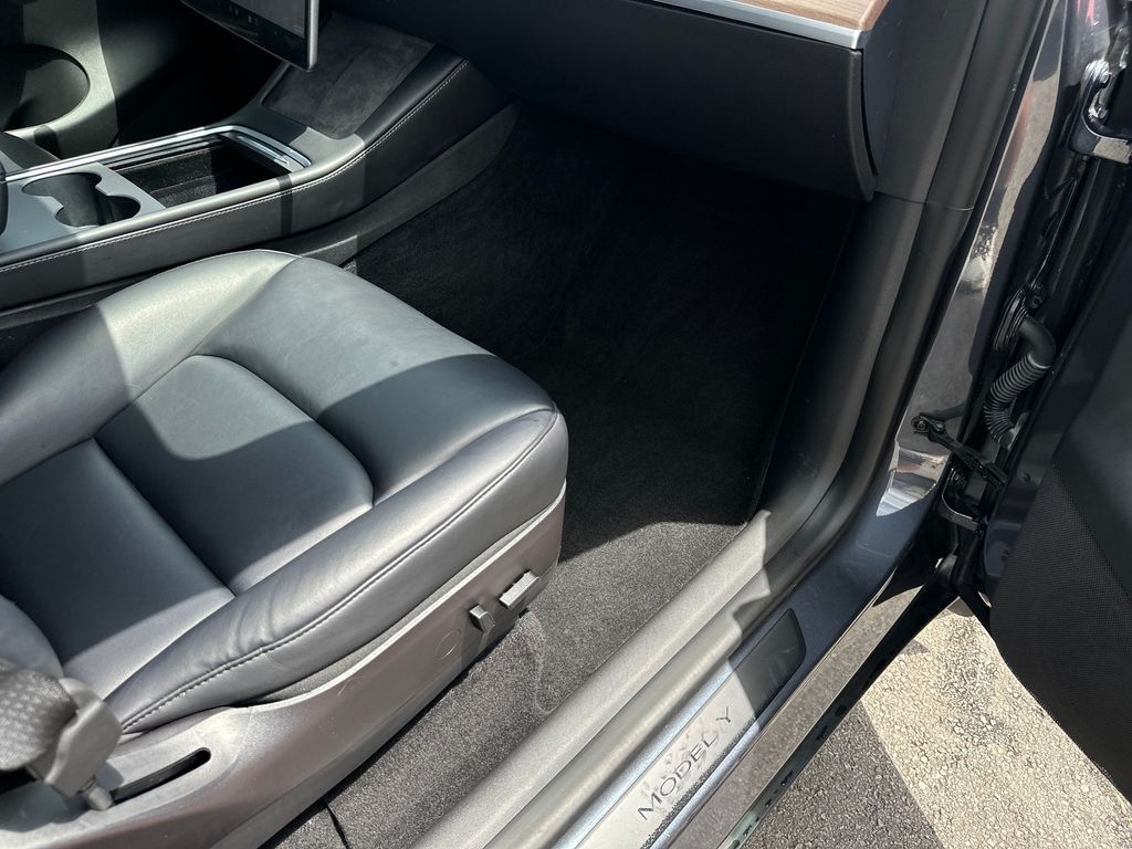 Used Car 2022 Tesla Model Y  Long Range For Sale Under $30,000 In Austin, Texas