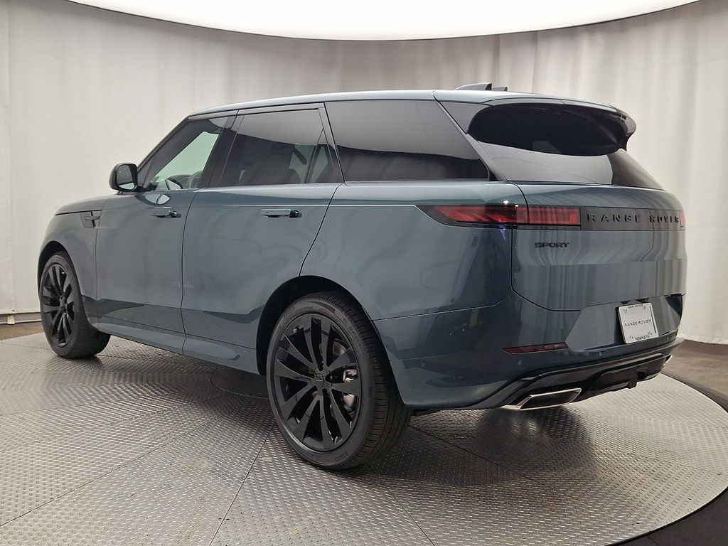 Thumbnail: 2026 Land Rover Range Rover Sport - 4