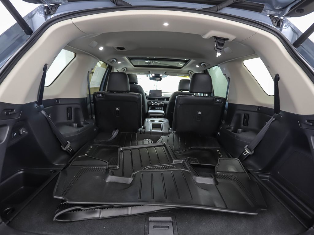 Thumbnail: 2023 Honda Pilot - 24
