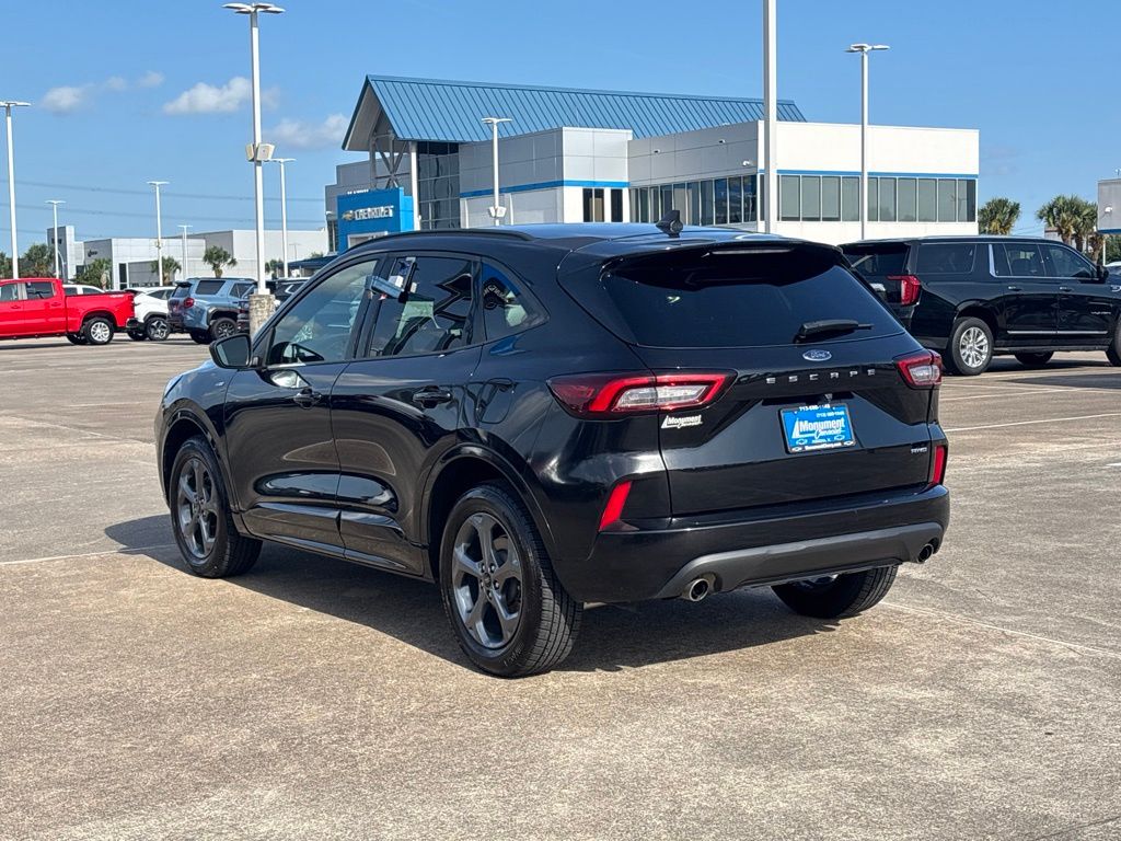 2024 Ford Escape ST-Line Black at Gullo Toyota