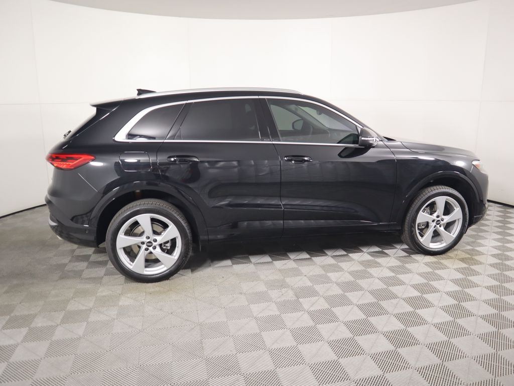 2025 Audi Q5 Premium 4