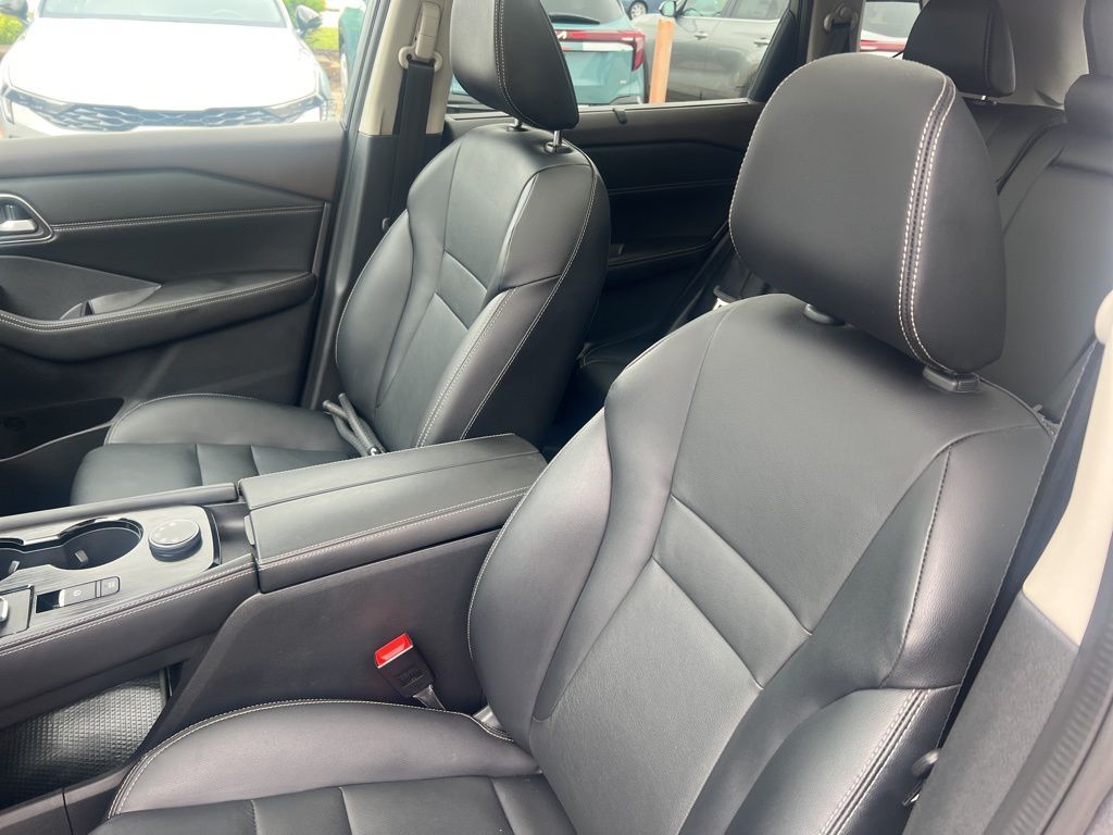 2021 Nissan Rogue SL photo