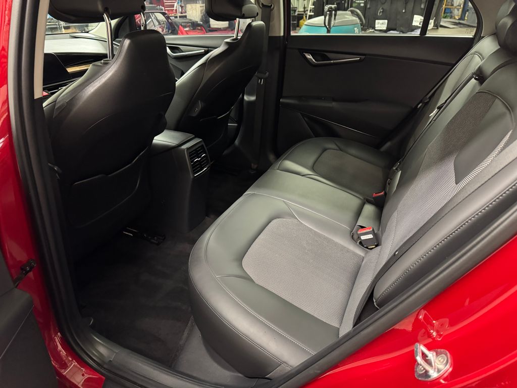 2023 Kia Niro EV Wind