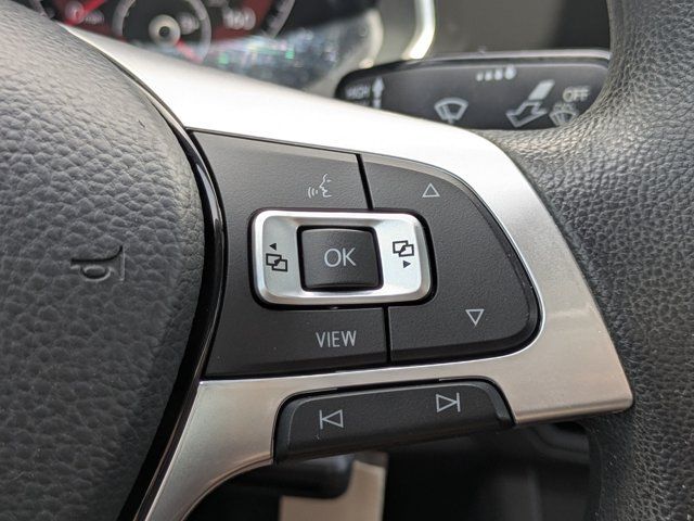 Used 2019 Platinum Gray Metallic Volkswagen 1.4T SE image 22