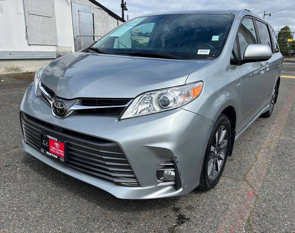 Celestial Silver Metallic 2019 Toyota Sienna XLE 7-Passenger AWD Minivan All-Wheel Drive 8-Speed Automatic