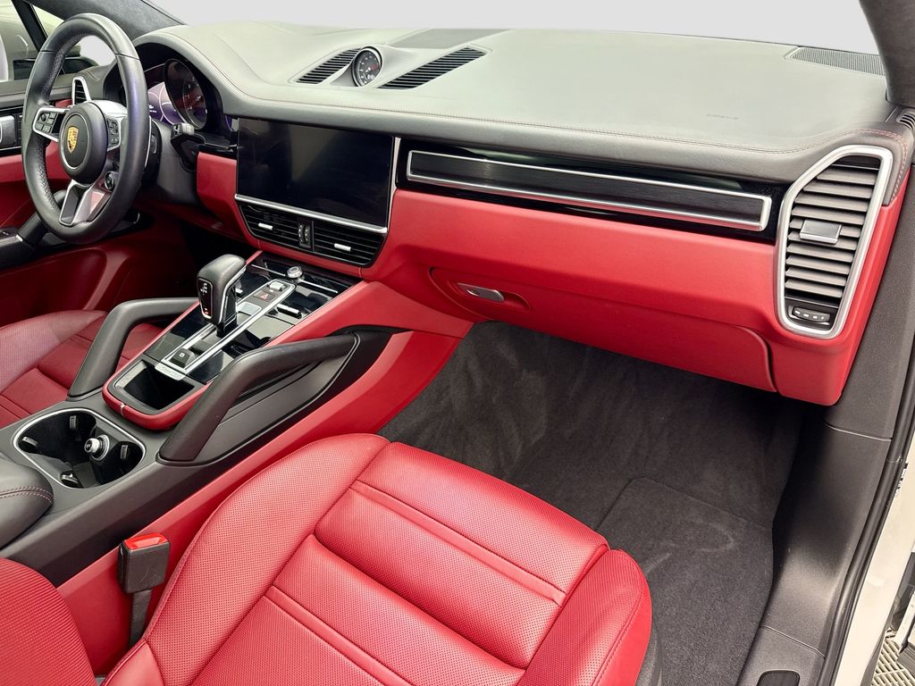 Thumbnail: 2023 Porsche  - 20