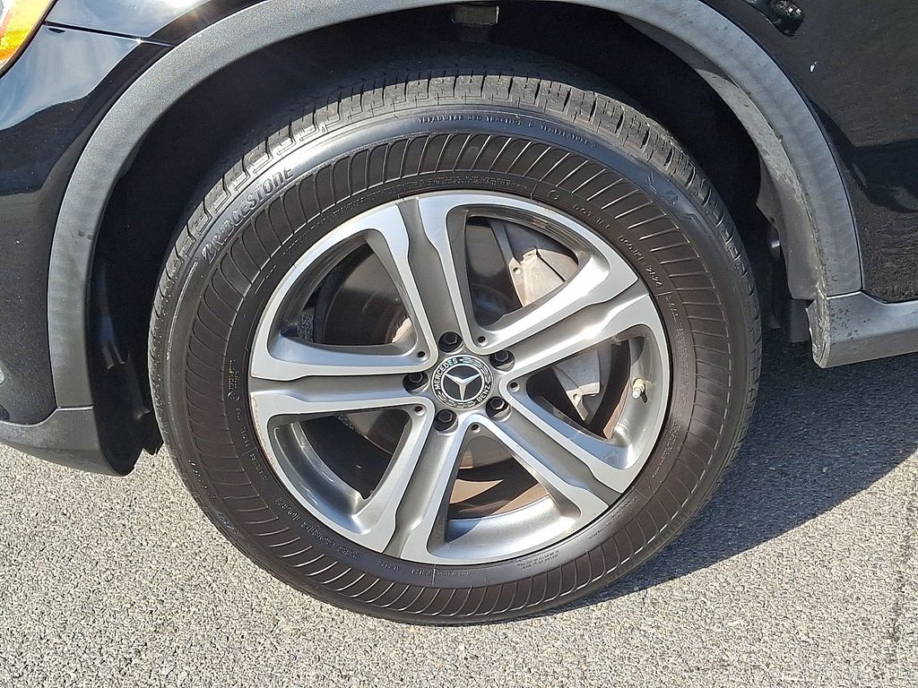 Thumbnail: 2019 Mercedes-Benz GLC - 8