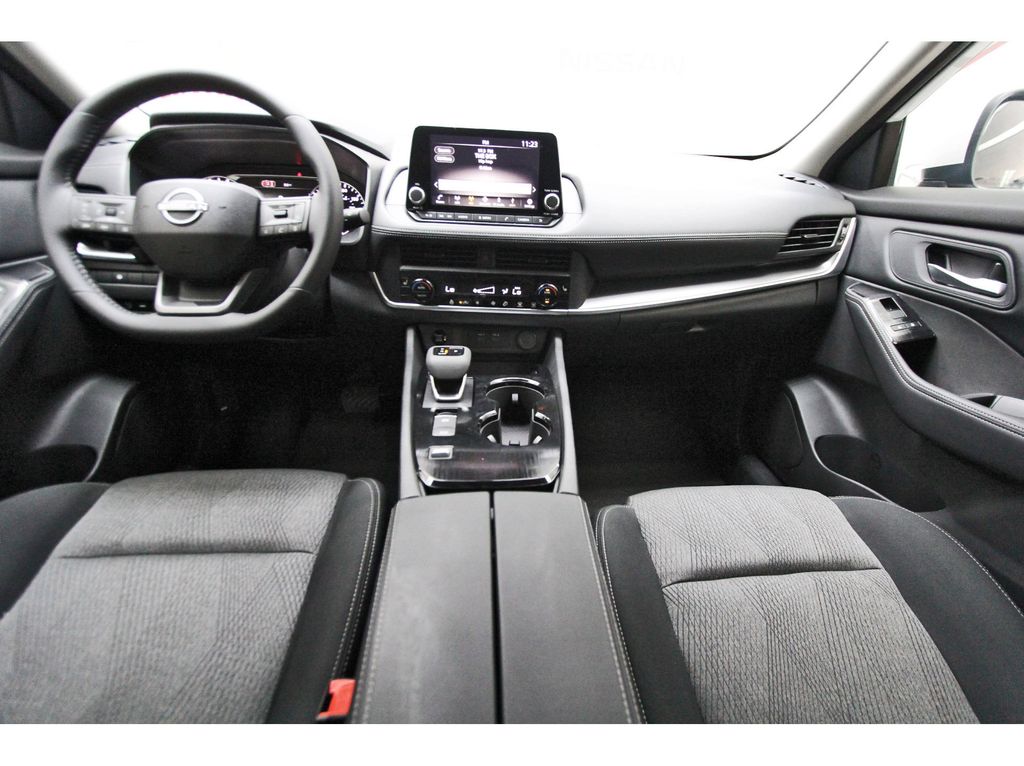 2026 Nissan Rogue SV - 6