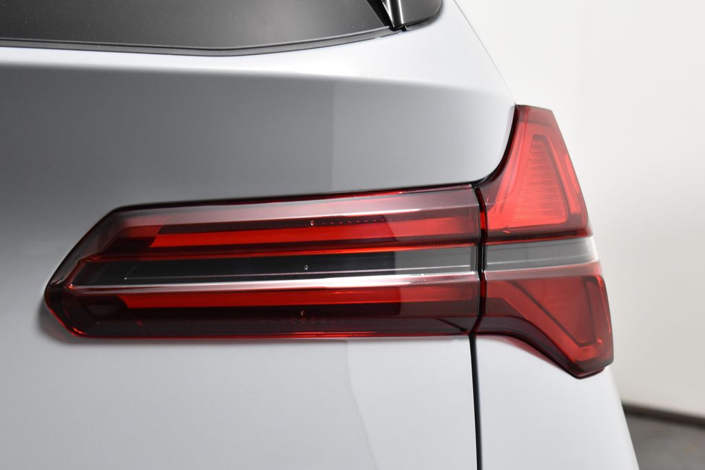 Thumbnail: 2026 BMW X3 - 13