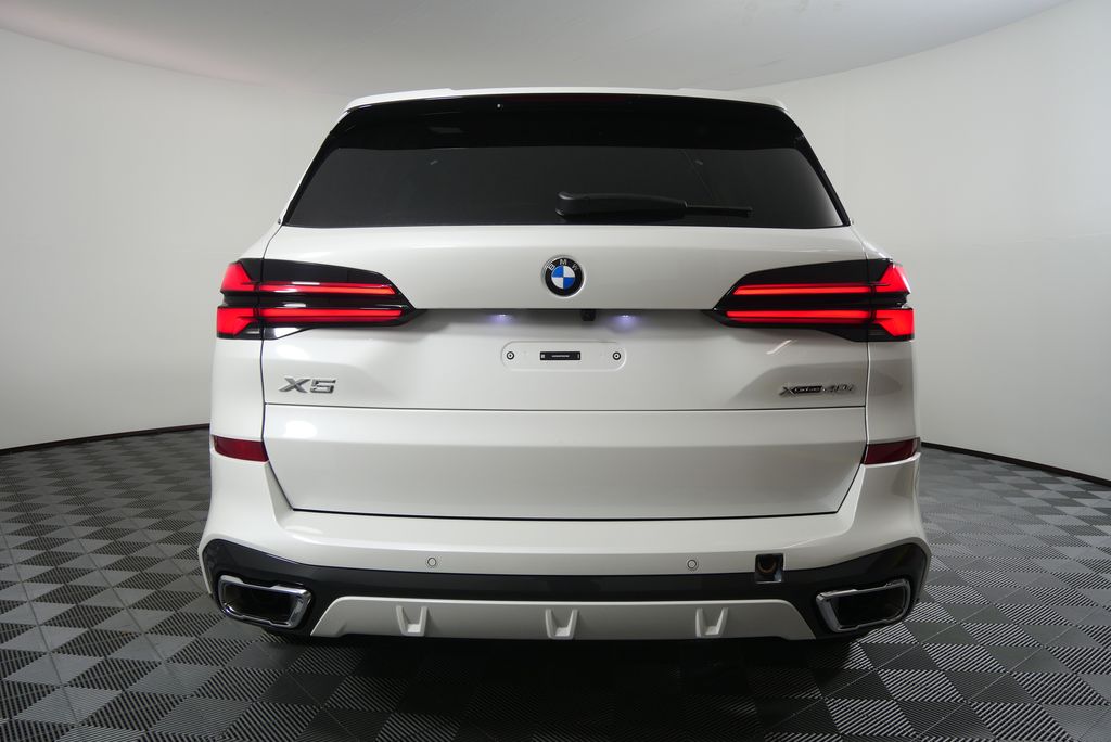 Thumbnail: 2026 BMW X5 - 4