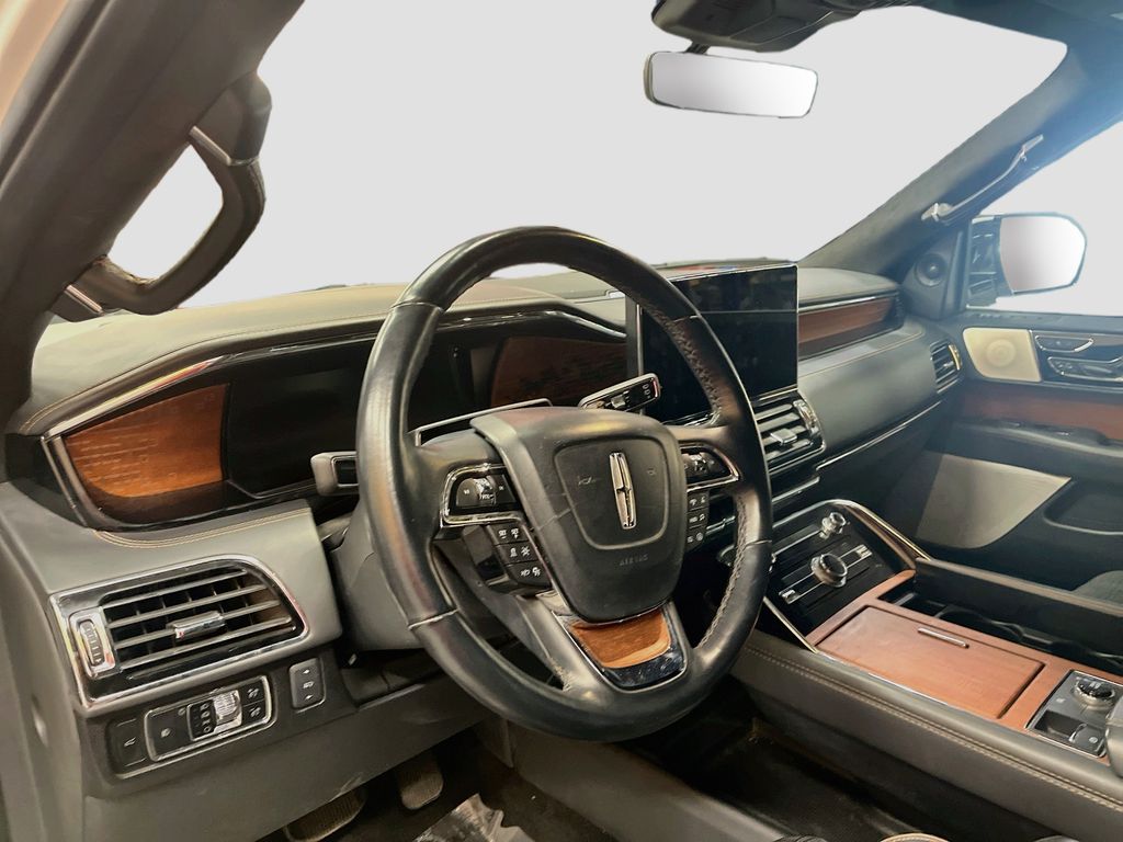 Used 2024 White Metallic Lincoln Black Label image 9