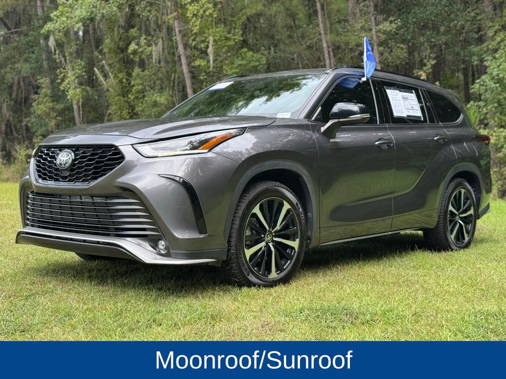 2022 Toyota Highlander XSE