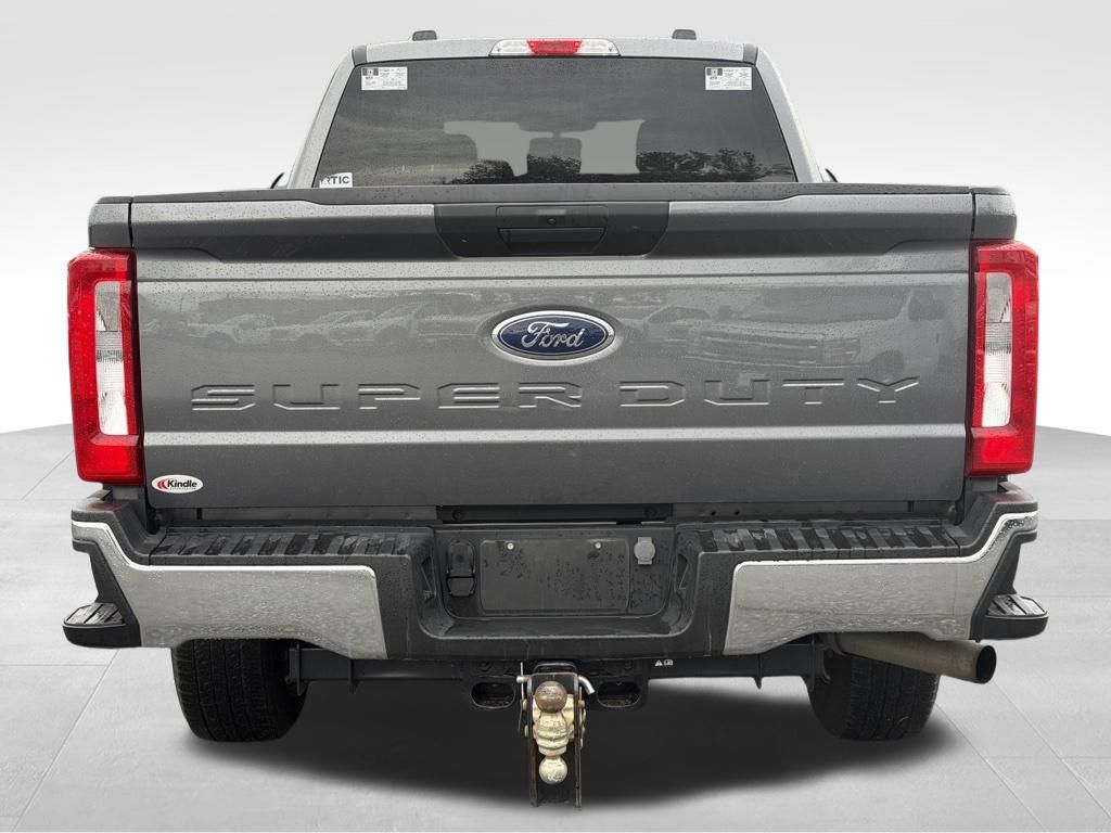 2024 Ford F-350 Super Duty XLT