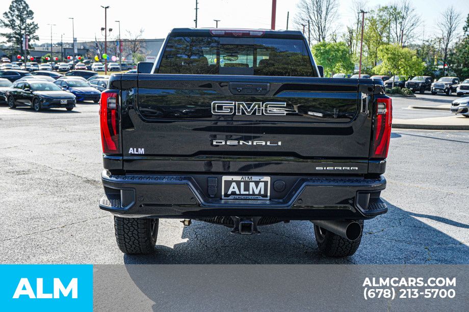 Used 2025 Black GMC Denali image 10