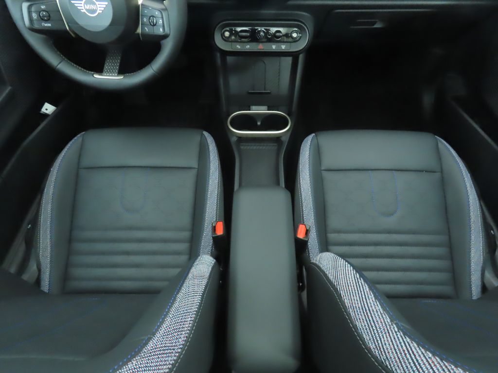 Thumbnail: 2025 MINI Cooper - 16