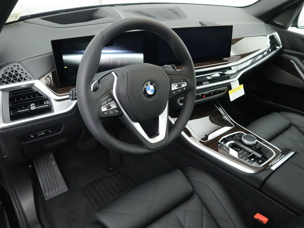 Thumbnail: 2026 BMW X5 - 9