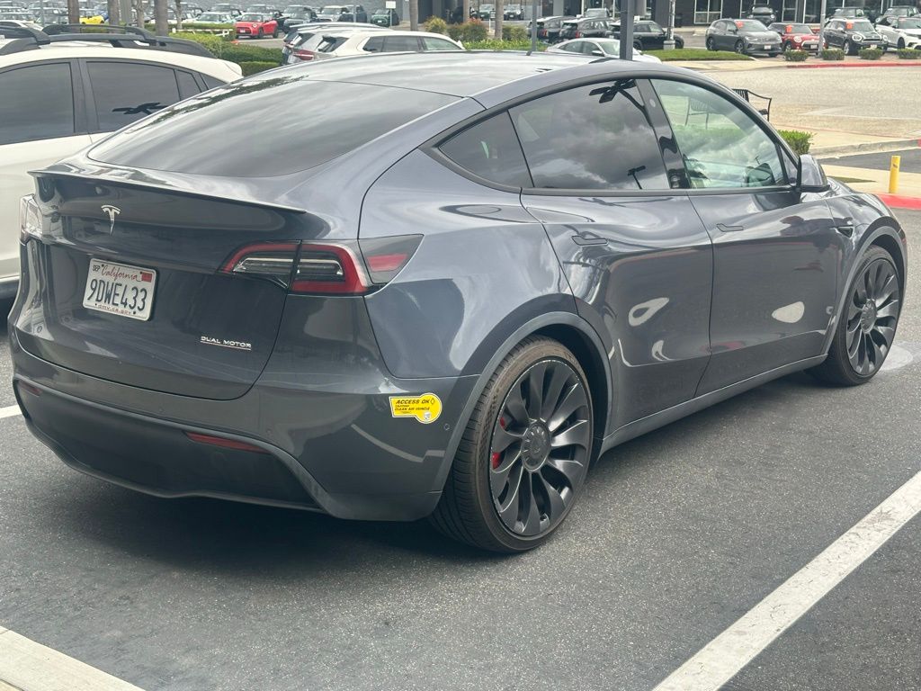 Thumbnail: 2022 Tesla Model Y - 5