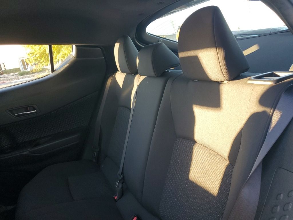 Used Car 2018 Toyota C-hr  Xle For Sale Under $20,000 In Austin, Texas