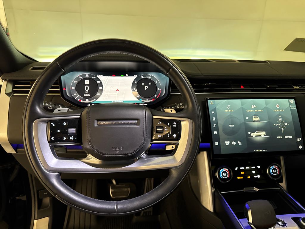 Used 2023 Black Land Rover SE image 7