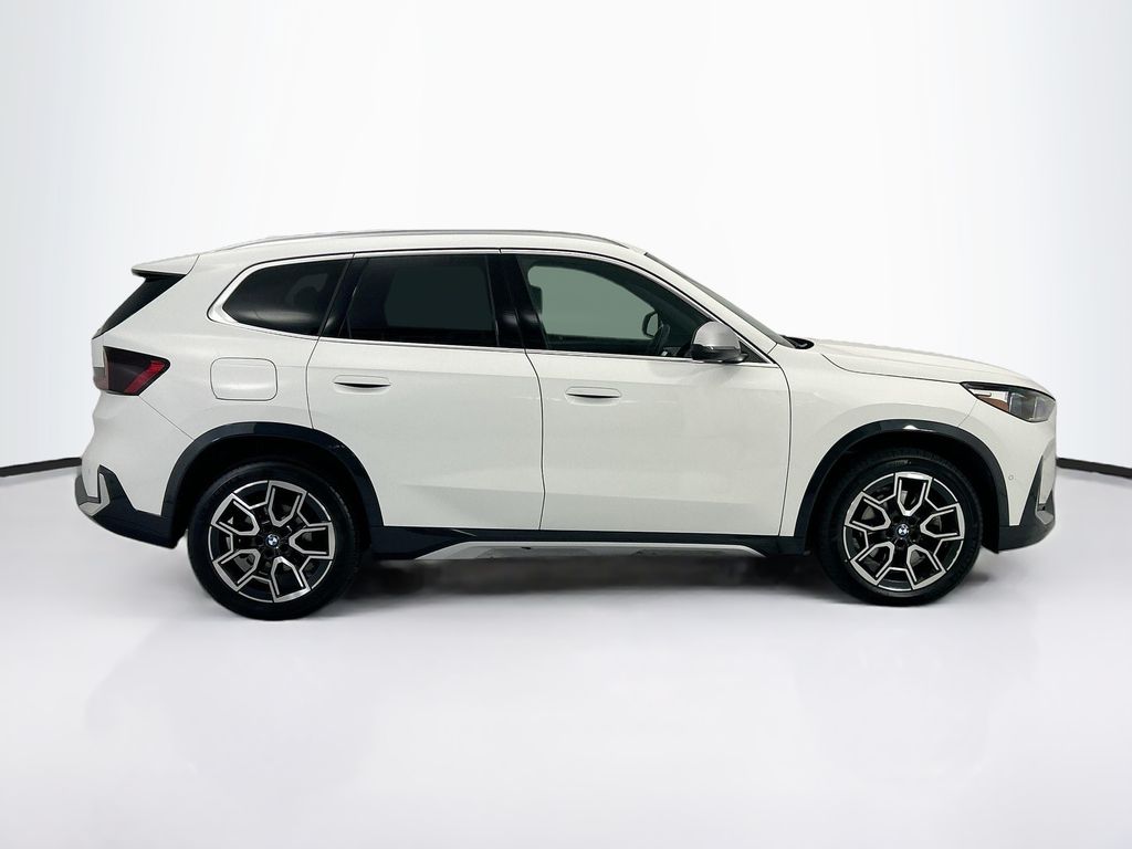 Thumbnail: 2023 BMW X1 - 4