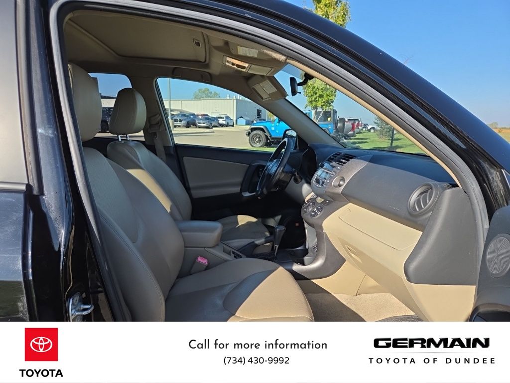 2010 Toyota RAV4 Limited photo 13