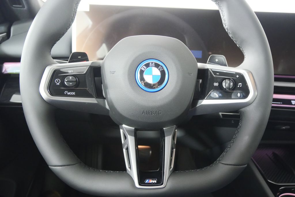 Thumbnail: 2026 BMW 5 Series - 20