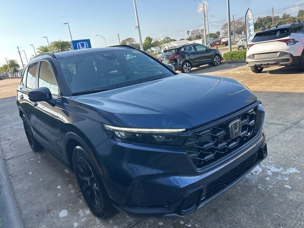 View vehicle photo 3