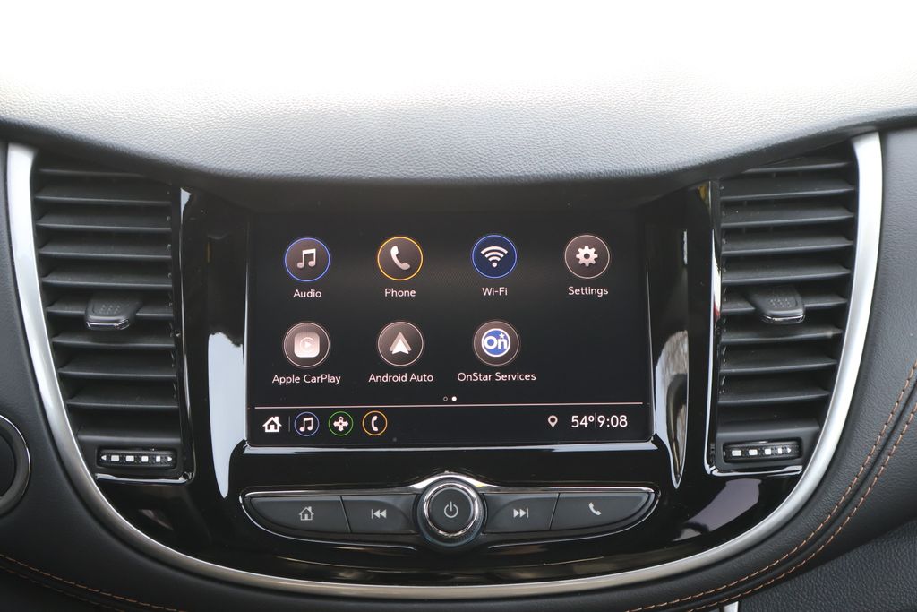 Thumbnail: 2022 Chevrolet Trax - 16