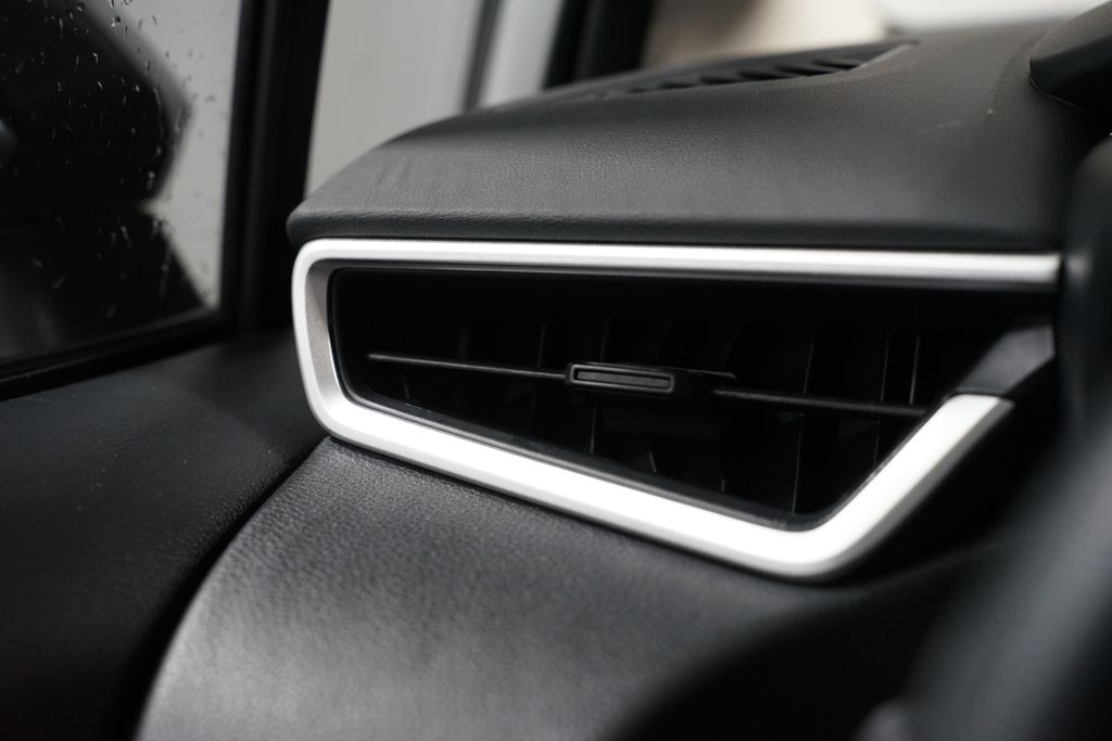 Thumbnail: 2025 Toyota Corolla - 23