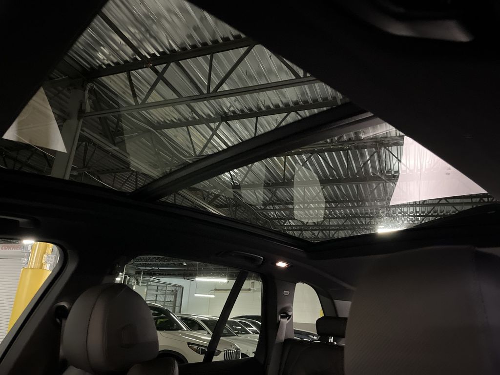 Thumbnail: 2026 BMW X5 - 22