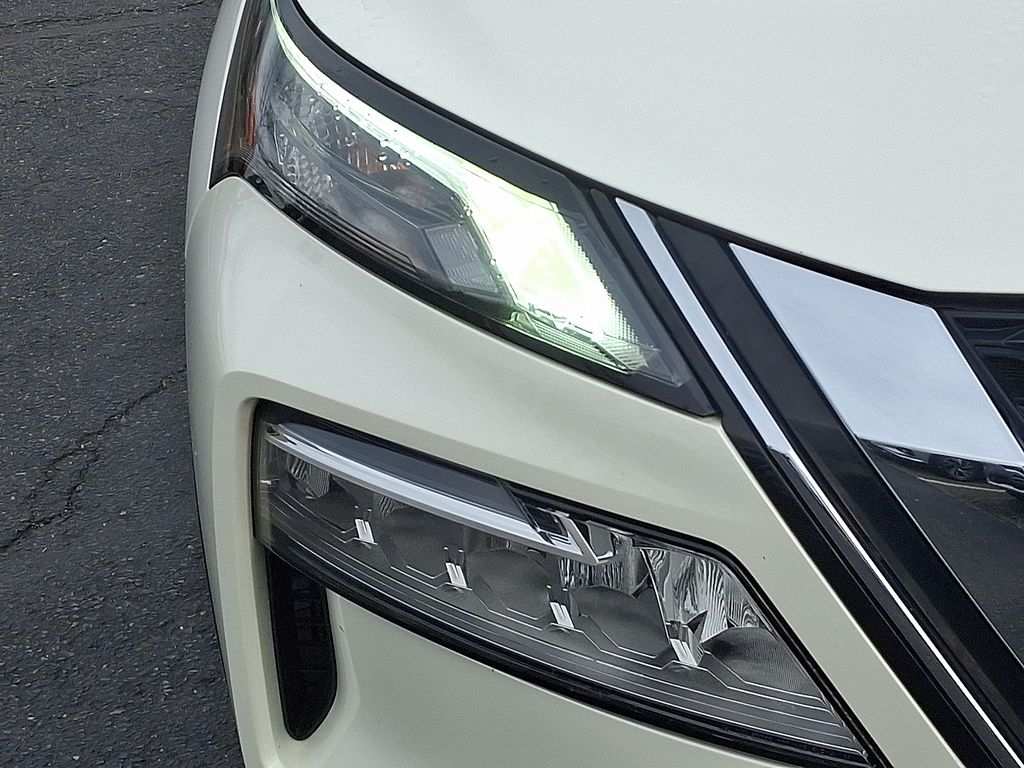 Thumbnail: 2022 Nissan Rogue - 9