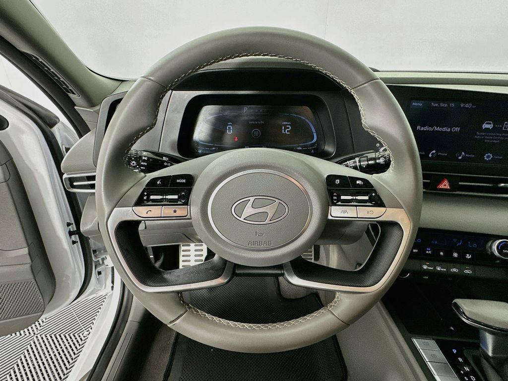 Thumbnail: 2025 Hyundai Elantra - 11