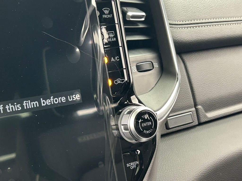 New 2026 Granite Crystal Metallic Clearcoat Ram Laramie image 21