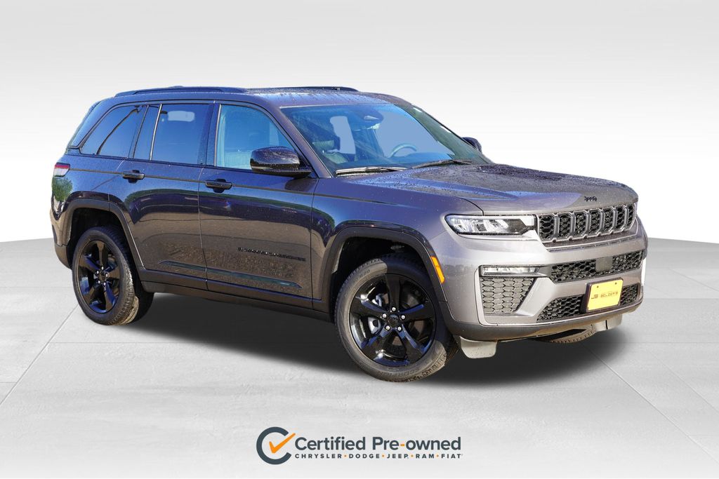 Baltic Gray Metallic Clearcoat 2026 Jeep Grand Cherokee SUV / Crossover Four-Wheel Drive 8-Speed Automatic