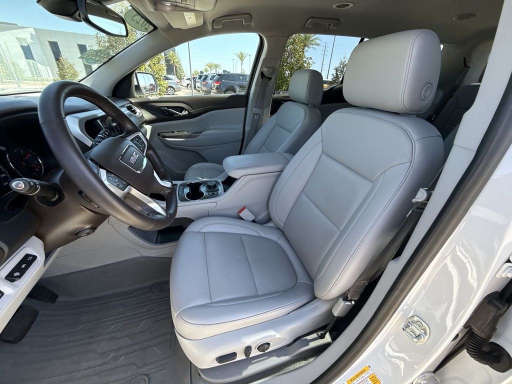 Thumbnail: 2023 GMC Acadia - 13