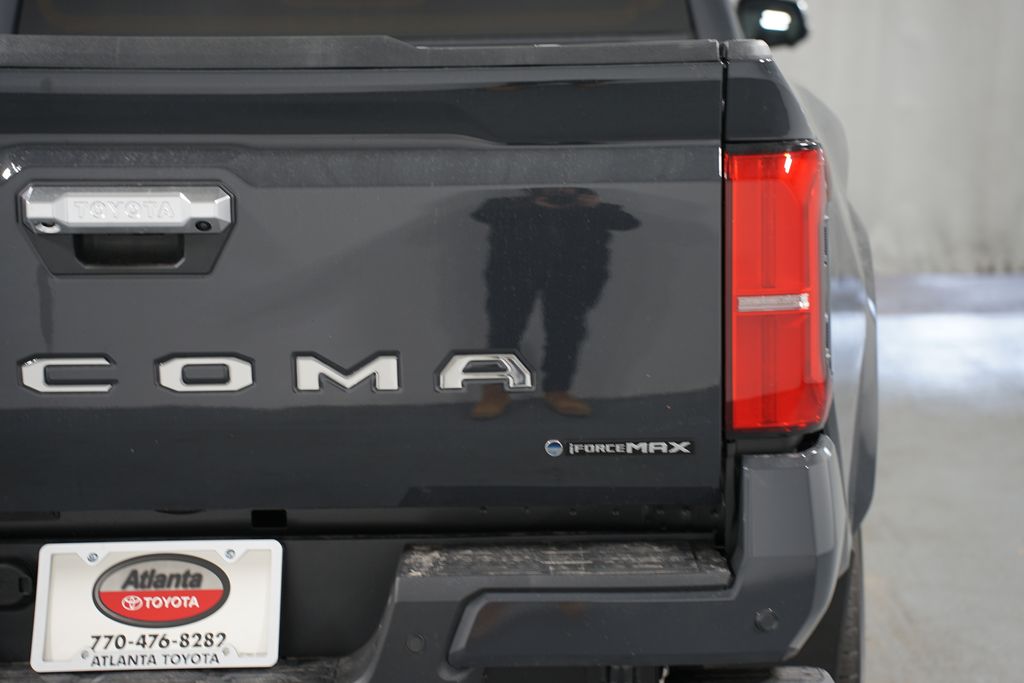 2025 Toyota Tacoma Limited 11