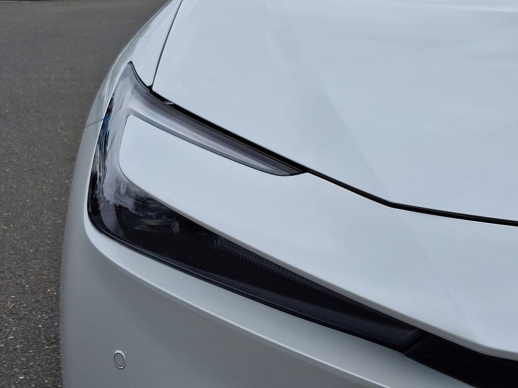 Thumbnail: 2024 Toyota Prius Prime - 9