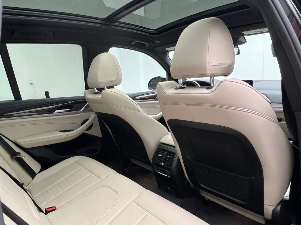 Thumbnail: 2019 BMW X3 - 8