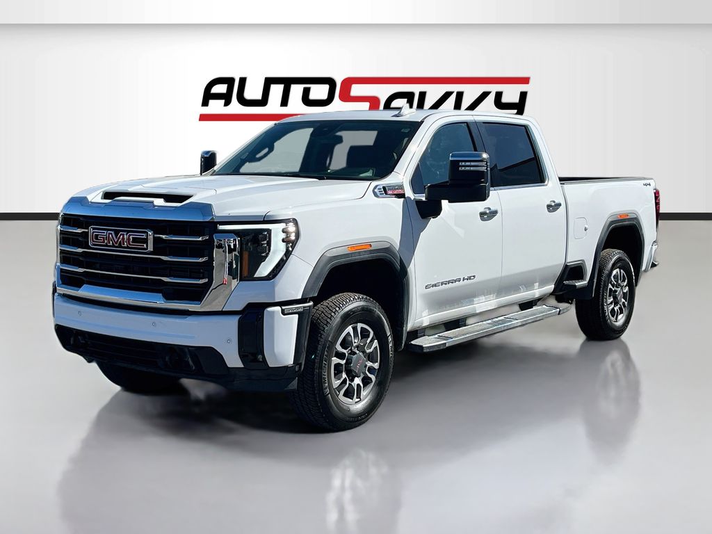 Used 2025 White GMC SLT image 3