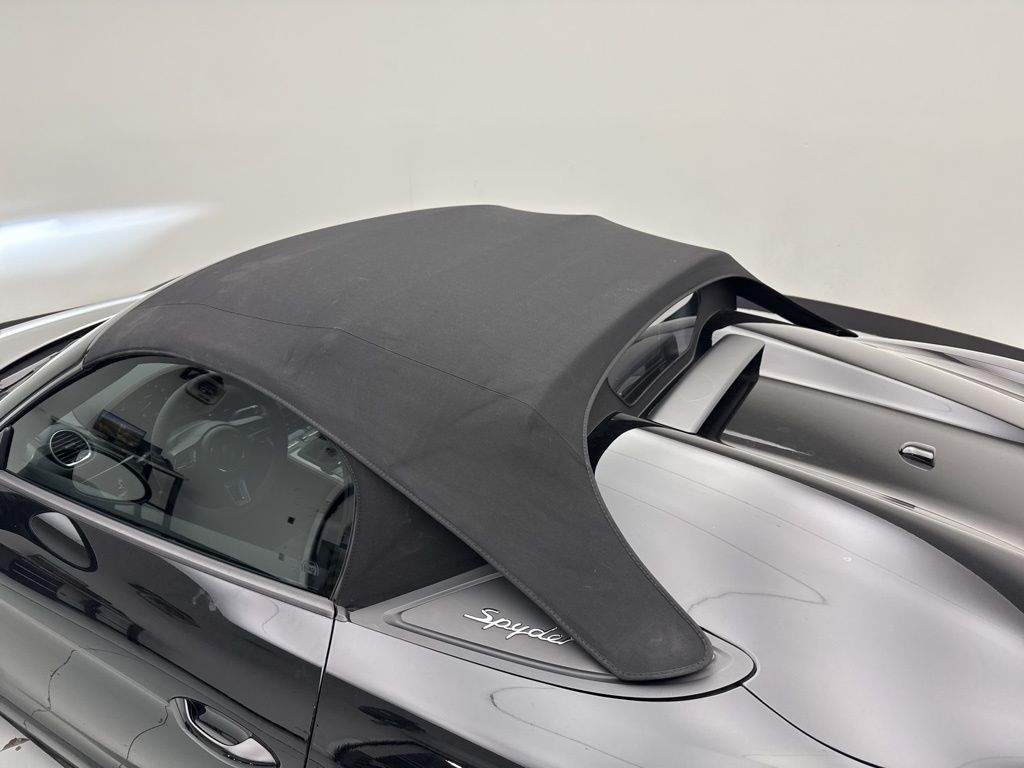 Thumbnail: 2020 Porsche  - 6