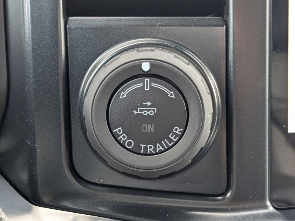2025 Ford F-250 Super Duty Platinum