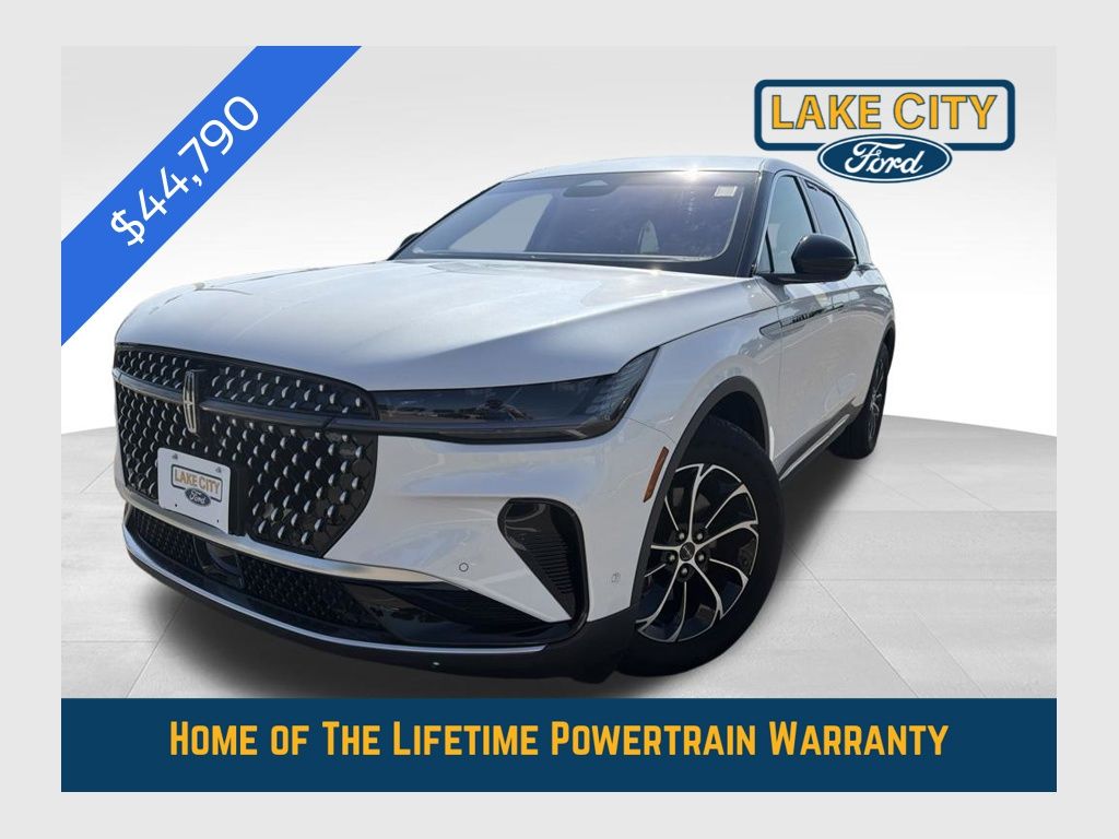 White Platinum Clearcoat Metallic 2024 Lincoln Nautilus SUV / Crossover All-Wheel Drive 8-Speed Automatic