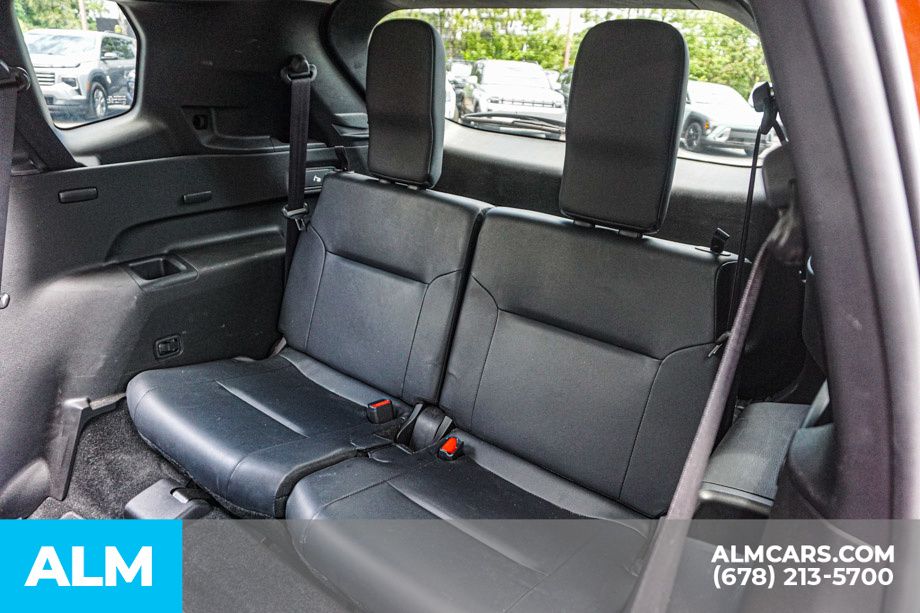 Used 2025 Red Mitsubishi SE image 22