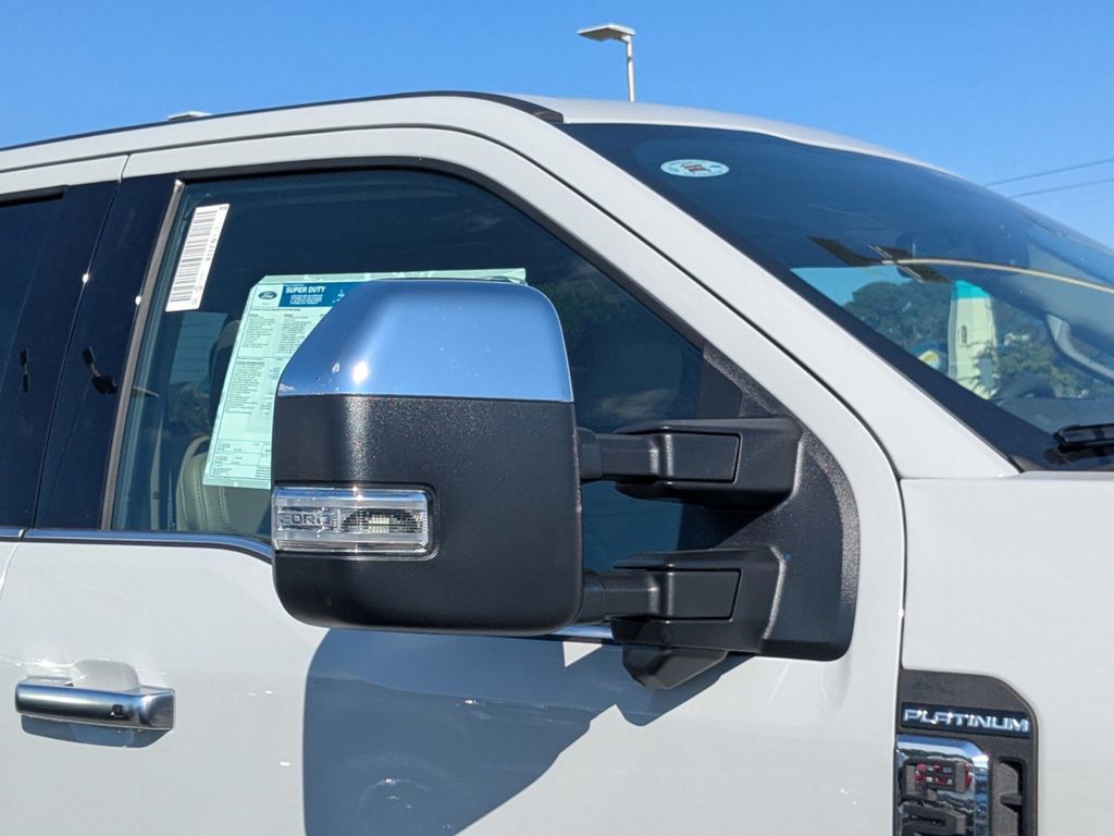 2025 Ford F-250 Super Duty Platinum