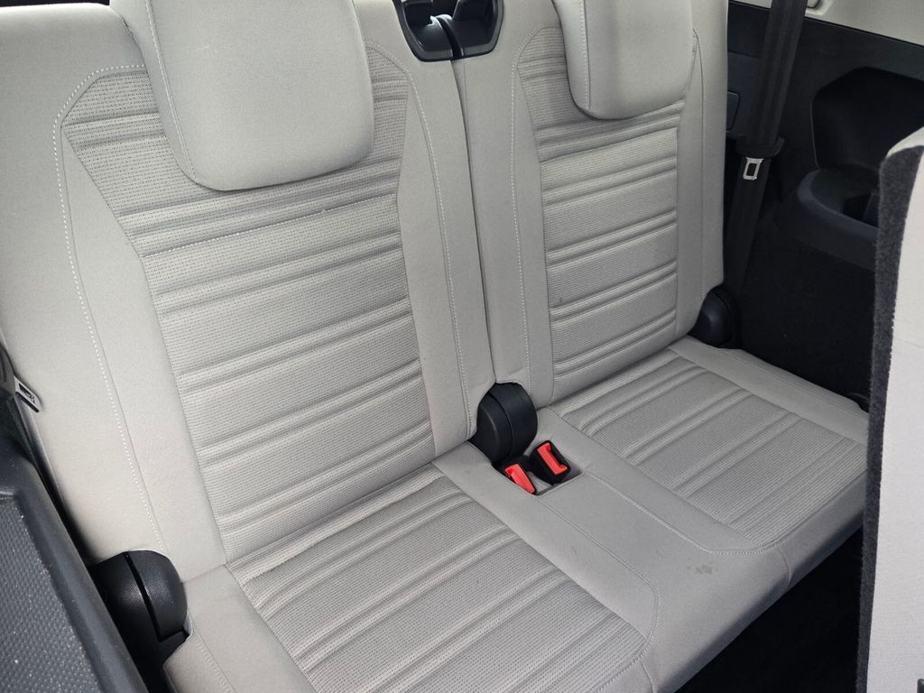 2022 Volkswagen Tiguan - $15,200