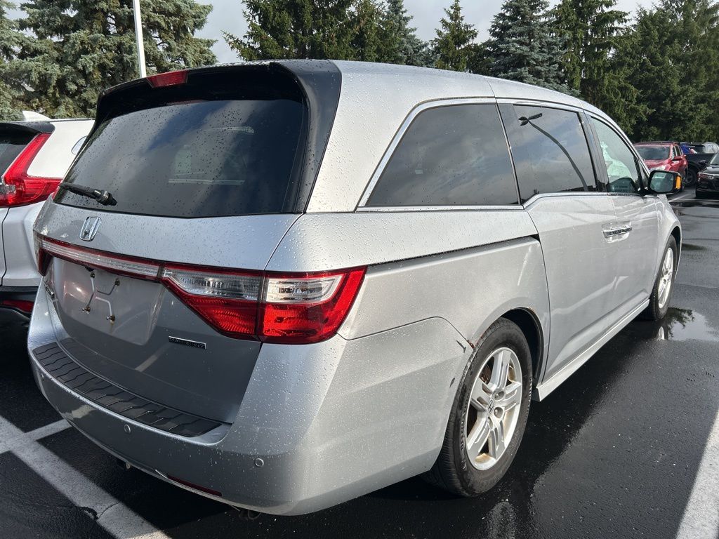 Thumbnail: 2012 Honda Odyssey - 3