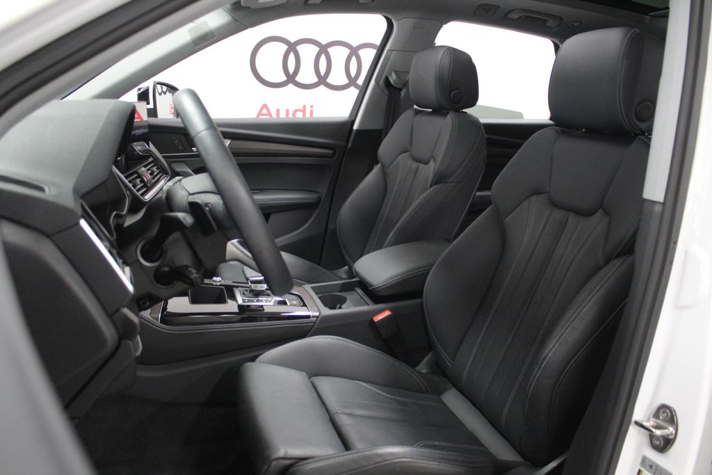 Thumbnail: 2024 Audi Q5 - 12