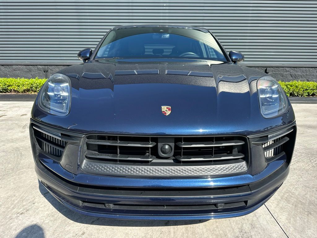 Thumbnail: 2023 Porsche Macan - 8