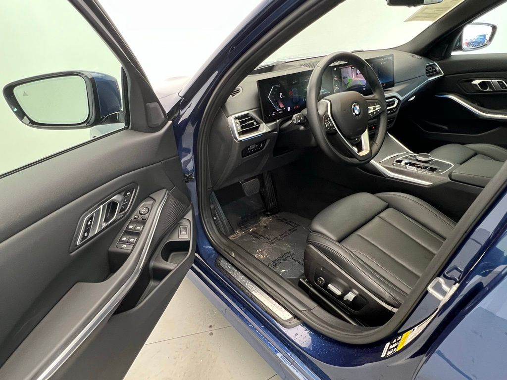 2023 BMW 3 Series 330i xDrive 23